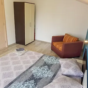 Beauty House & Apartment